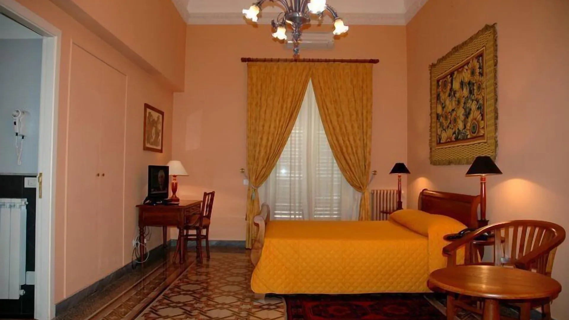 Palazzo Pantaleo Hotel Palermo 3*,  Italy